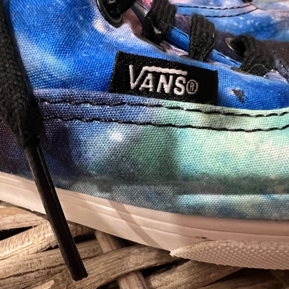 Vans Unisex Galaxy Print Sneakers, men’s 7.5, women’s 9, EUC, celestial, canvas - Picture 2 of 7